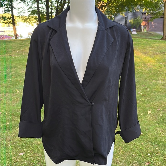 NWT H&M black blouse or light jacket M-L - Picture 1 of 8